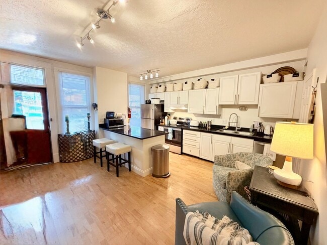 Photo - 743 Macon Alley Unit 743 Macon