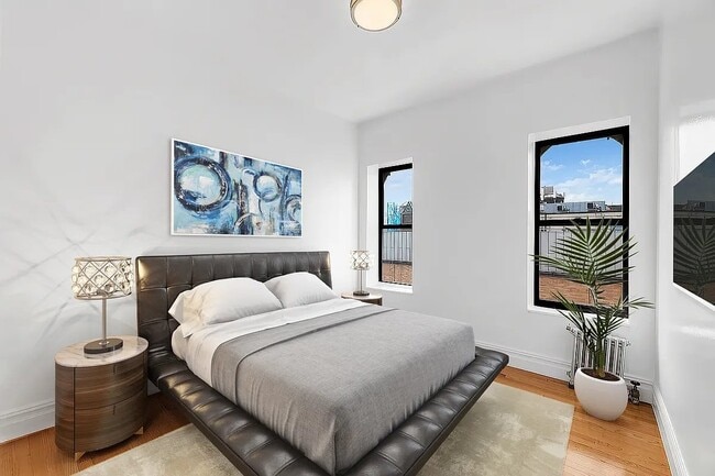 Photo - 235 W 12th St Unidad 14