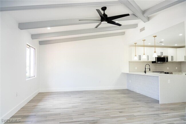 Photo - 6360 Royal Woods Dr