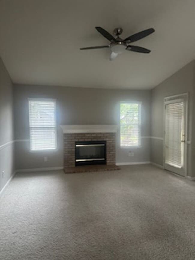 Photo - Nice 2 bedroom home + den or office that c...