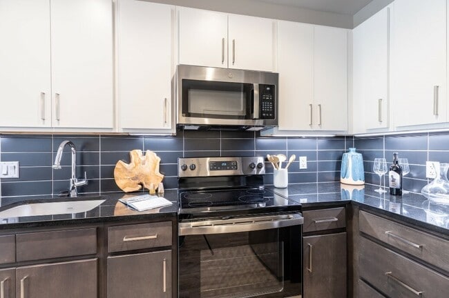 Building Photo - 133 Saint Alphonsus St Unit 511 Rental