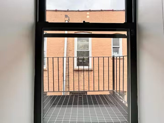 Photo - HDTV Room, Laundry, AC, 26 mins to Manhatt... Unit 2R