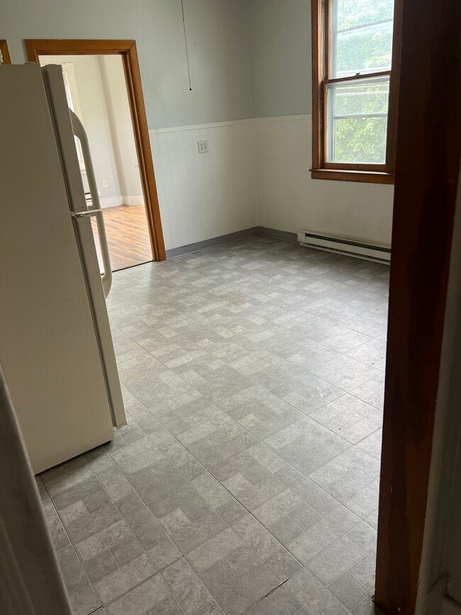 291 S Leonard St Unit 2nd Fl Front