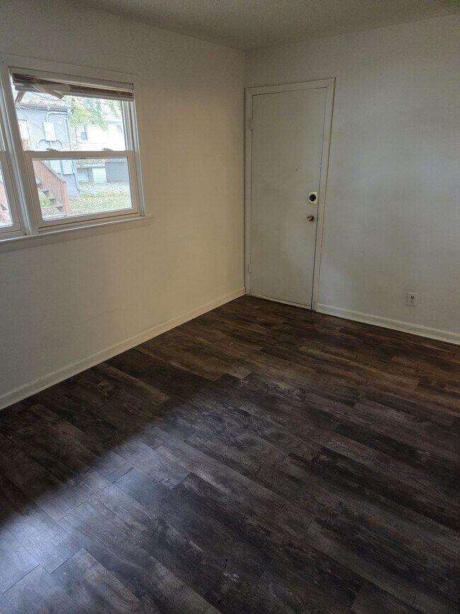 Photo - 623 S Prairie Ave
