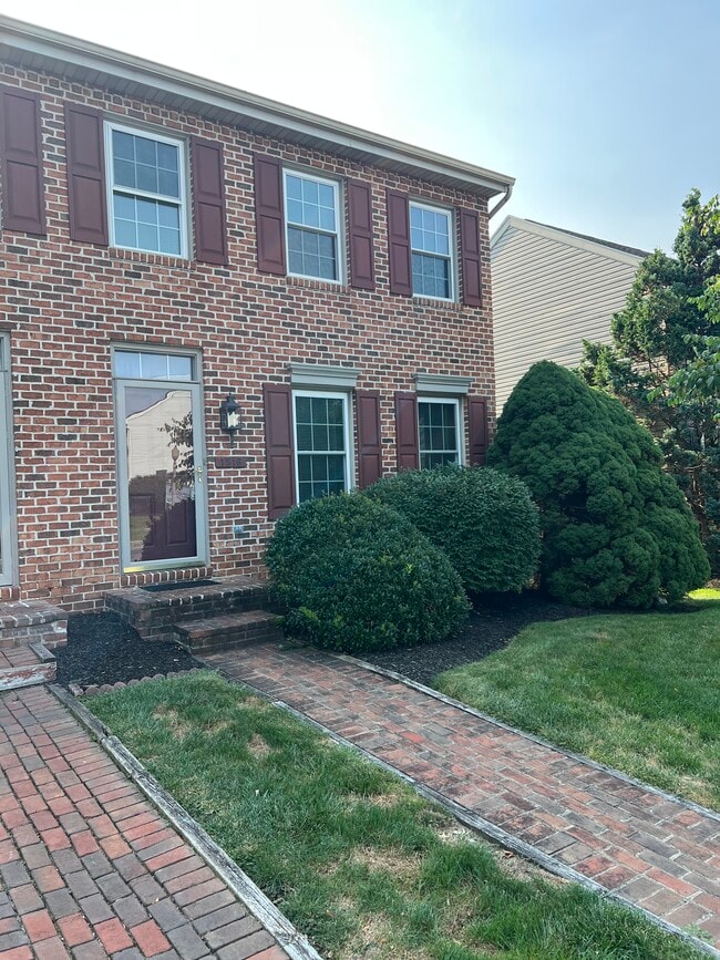 Building Photo - 1516 Tussey Ct