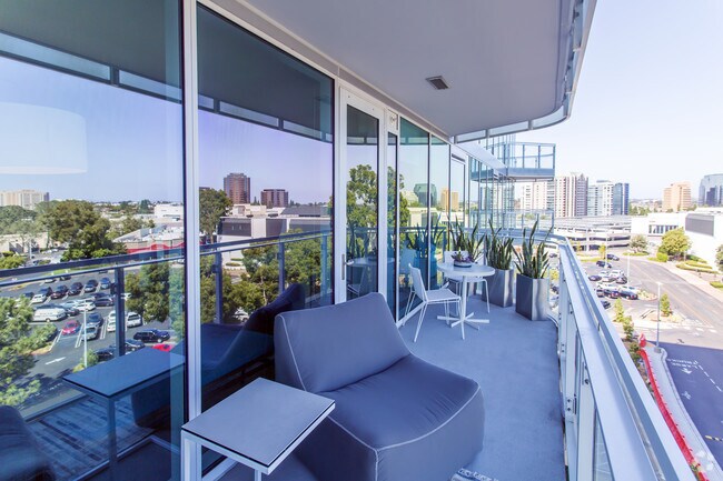 1 BR, 1 BA - 762 SF
