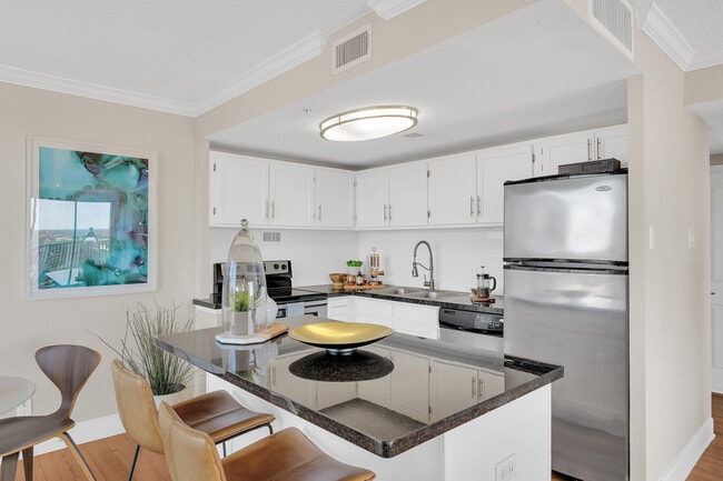 Houston House apartments — community photo