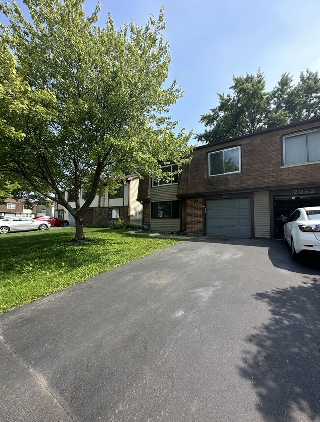 Photo - 2061 Windward Ln Townhome