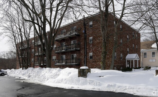 Photo - 605 Broad St