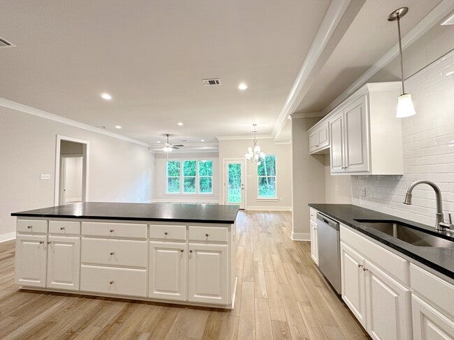 Photo - 7210 Rolling Fork Rd