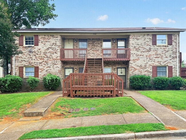 Building Photo - 6209 Friar Tuck Dr NW Unit C