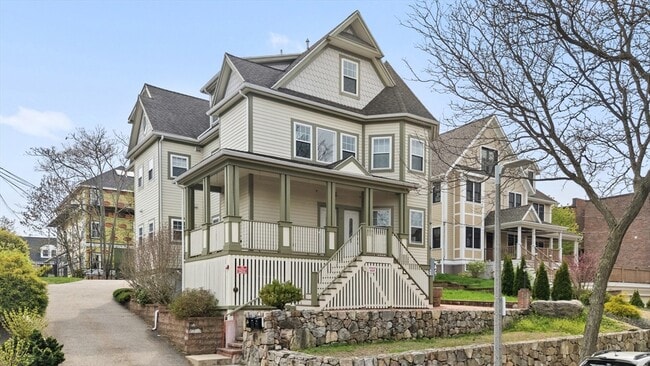 Photo - 15 Millmont St Condo Unit B