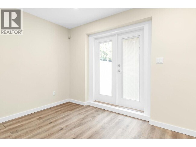 805 Fowler Ct