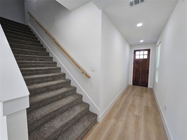 Photo - 616 W Avenue F