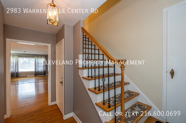 Photo - 2983 Warrensville Center Rd