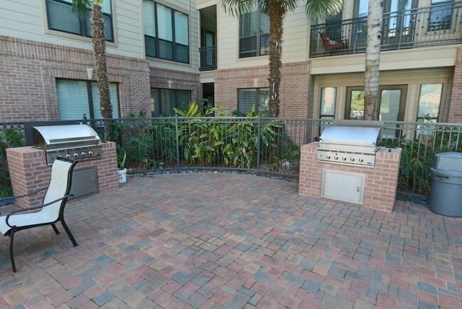 2299 Lone Star Dr Unit 202