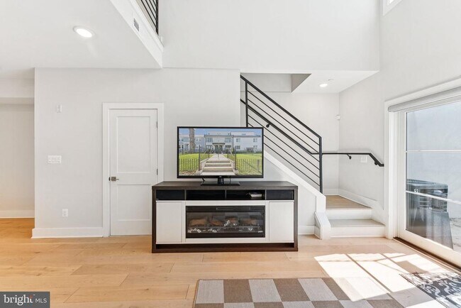 Photo - 1705 Trinidad Ave NE Unit 2