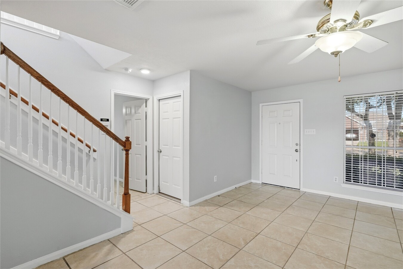 Photo - 7027 Waveland Dr