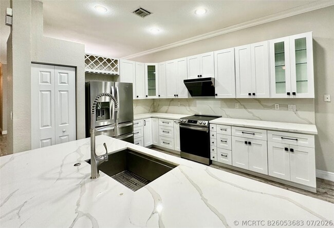 Building Photo - 4109 W Whitewater Ave
