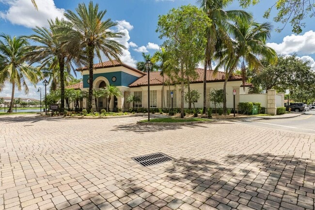 Photo - Grand Riviera Miramar