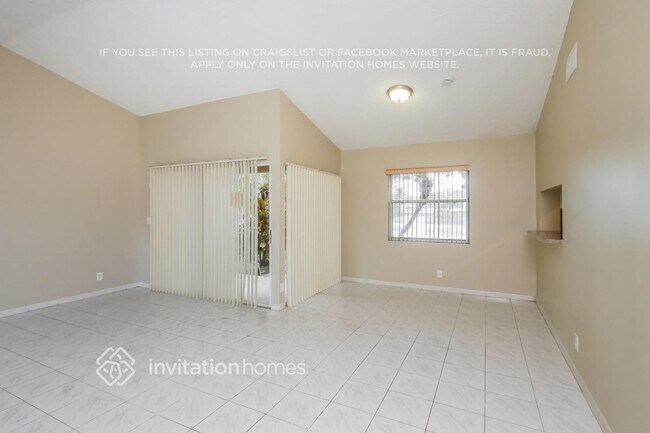 Photo - 889 NW 97th Ave