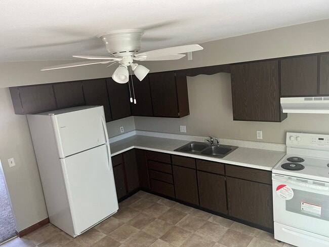 Photo - 1203 W Centre St Unidad Canaan Place