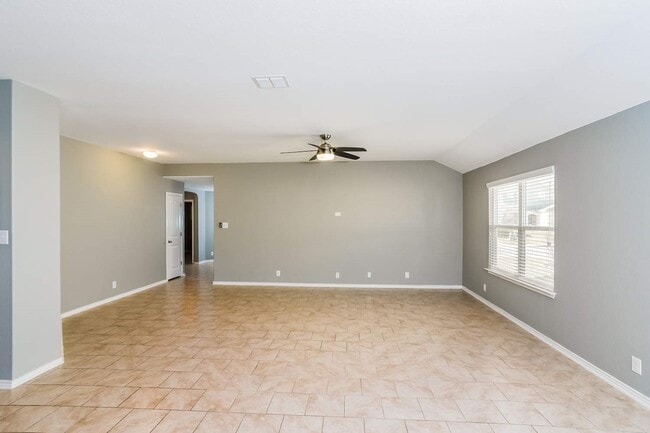 Photo - 8812 Belgian Fls