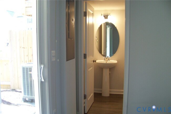 Photo - 8829 Foxway Rdg Ln