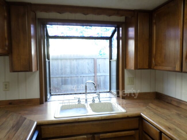 Photo - 1149 Progress Dr Unit B