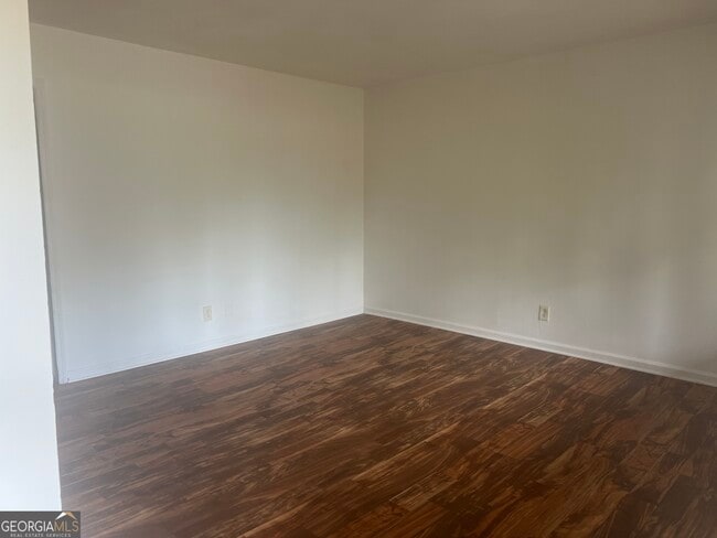 Photo - 1397 Peachcrest Rd