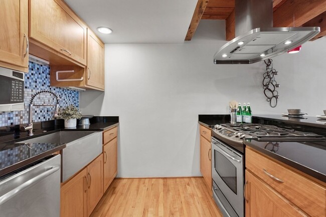 Photo - 57 Fulton St Apartments Unit 1