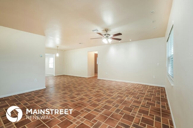 Photo - 2149 Ephraim Ave