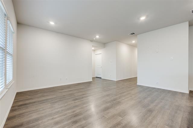 Photo - 309 Patina St