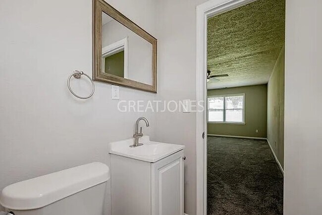 Photo - 3026 Gleason Ave