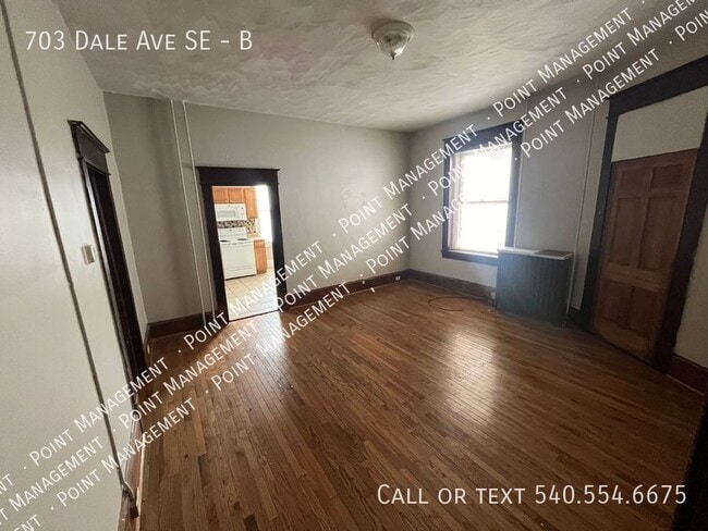 Photo - 703 Dale Ave SE Unit B