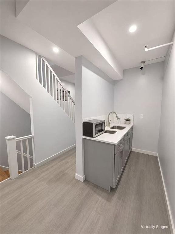 40-36-4077 77th St Unit 205