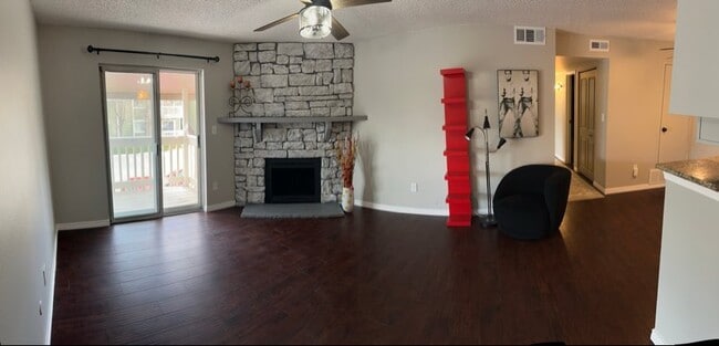 Photo - 4400 S Quebec St Unidad W-204