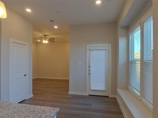 Photo - 101 Oxford Ct