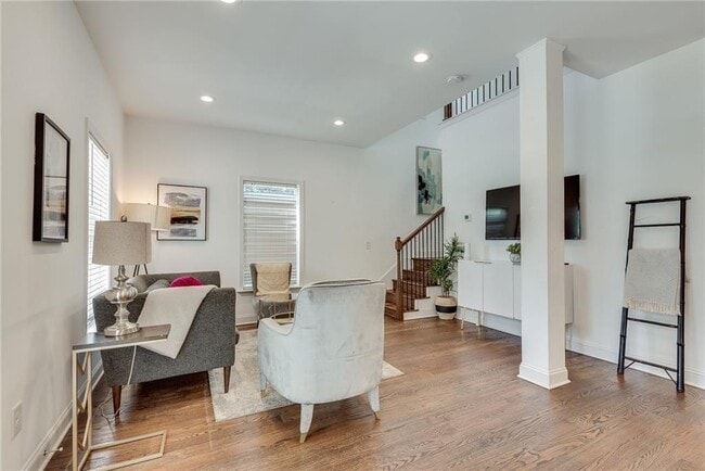 Photo - 2115 Cavanaugh Ave SE