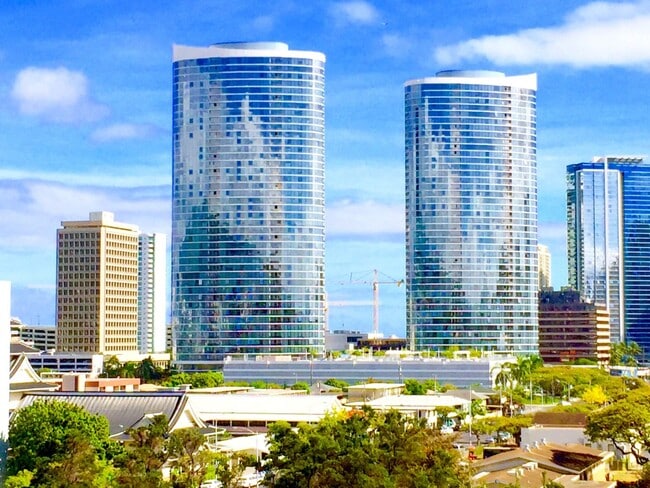 Building Photo - Moana Pacific - 2 bedroom plus den, 2 bath Condo with 2 parking - avail now!