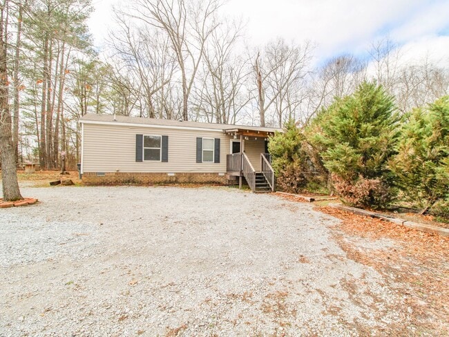 Photo - Nice home on a wooded lot! Minutes from Athens!