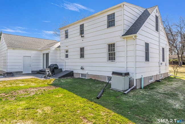 Photo - 466 High Hill Rd