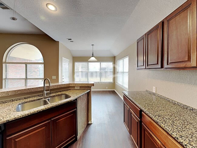 Photo - 1021 Ponderosa Ridge