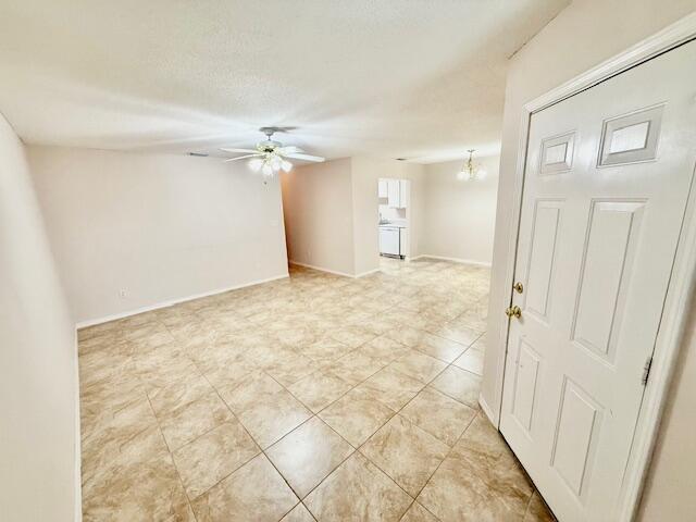 Photo - 967 Tray Dr