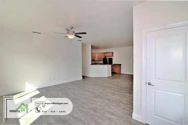 2530 Rainbow Ln