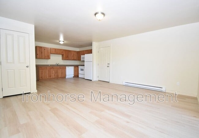 Photo - 807 W Villard St Unit #19