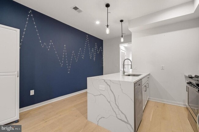 Photo - 531 Kennedy St NW