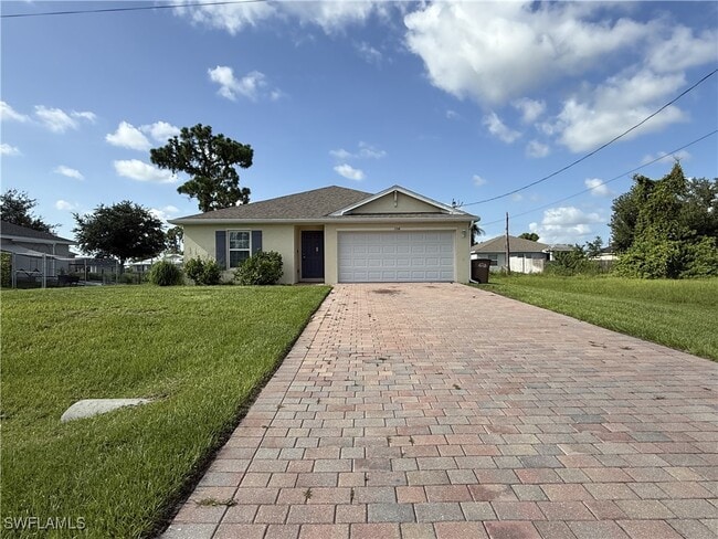 Building Photo - 1108 NE 36th Ln Rental