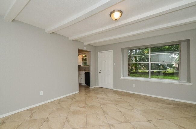 Photo - 4522 Donalbain Dr