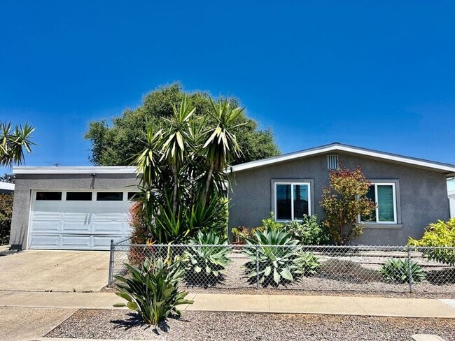 Building Photo - North Clairemont Gem | Fully Remodeled with Indoor-Outdoor Living & Designer Finishes